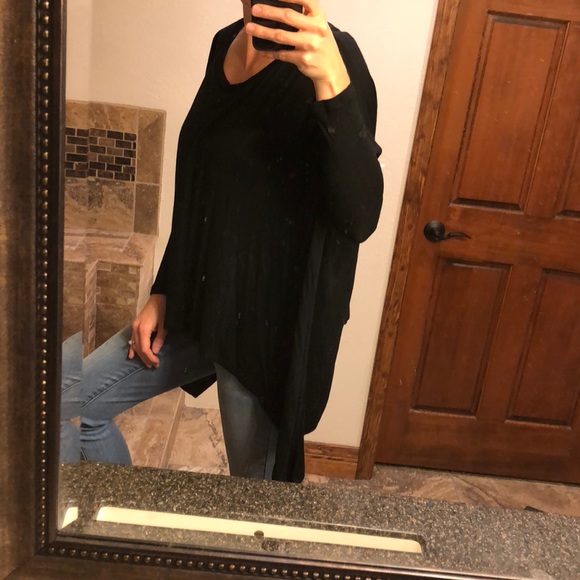 NEW Long Sleeve Black Winged Top - Picture 3 of 3